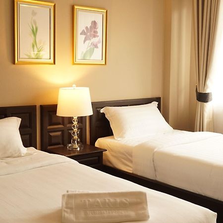 Taris Art Hotel Пхрэ Экстерьер фото