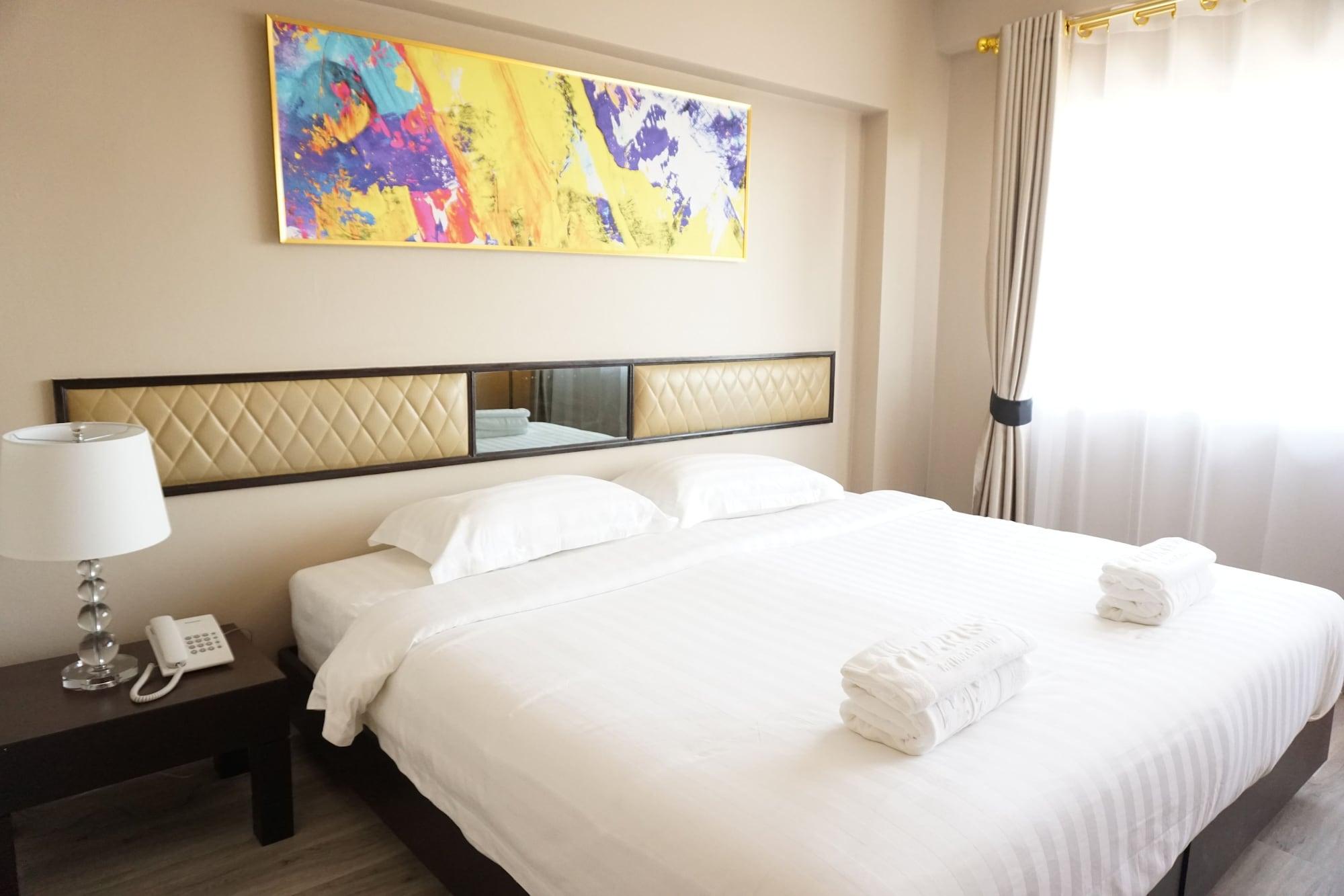 Taris Art Hotel Пхрэ Экстерьер фото