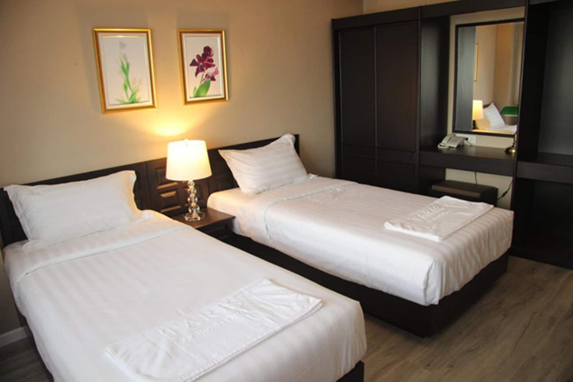 Taris Art Hotel Пхрэ Экстерьер фото