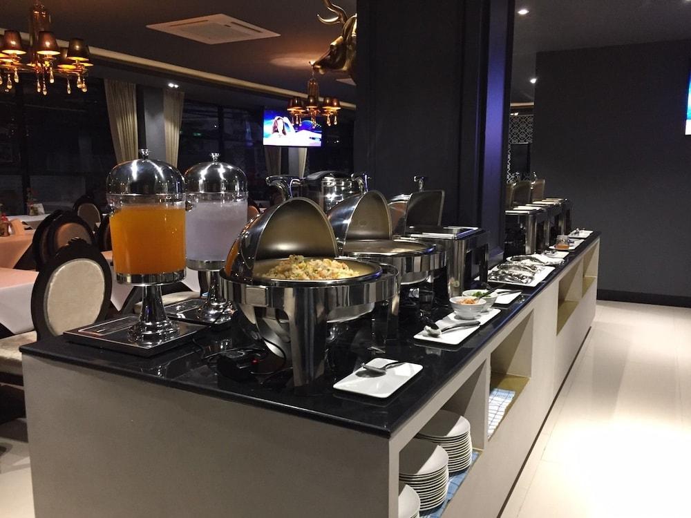 Taris Art Hotel Пхрэ Экстерьер фото