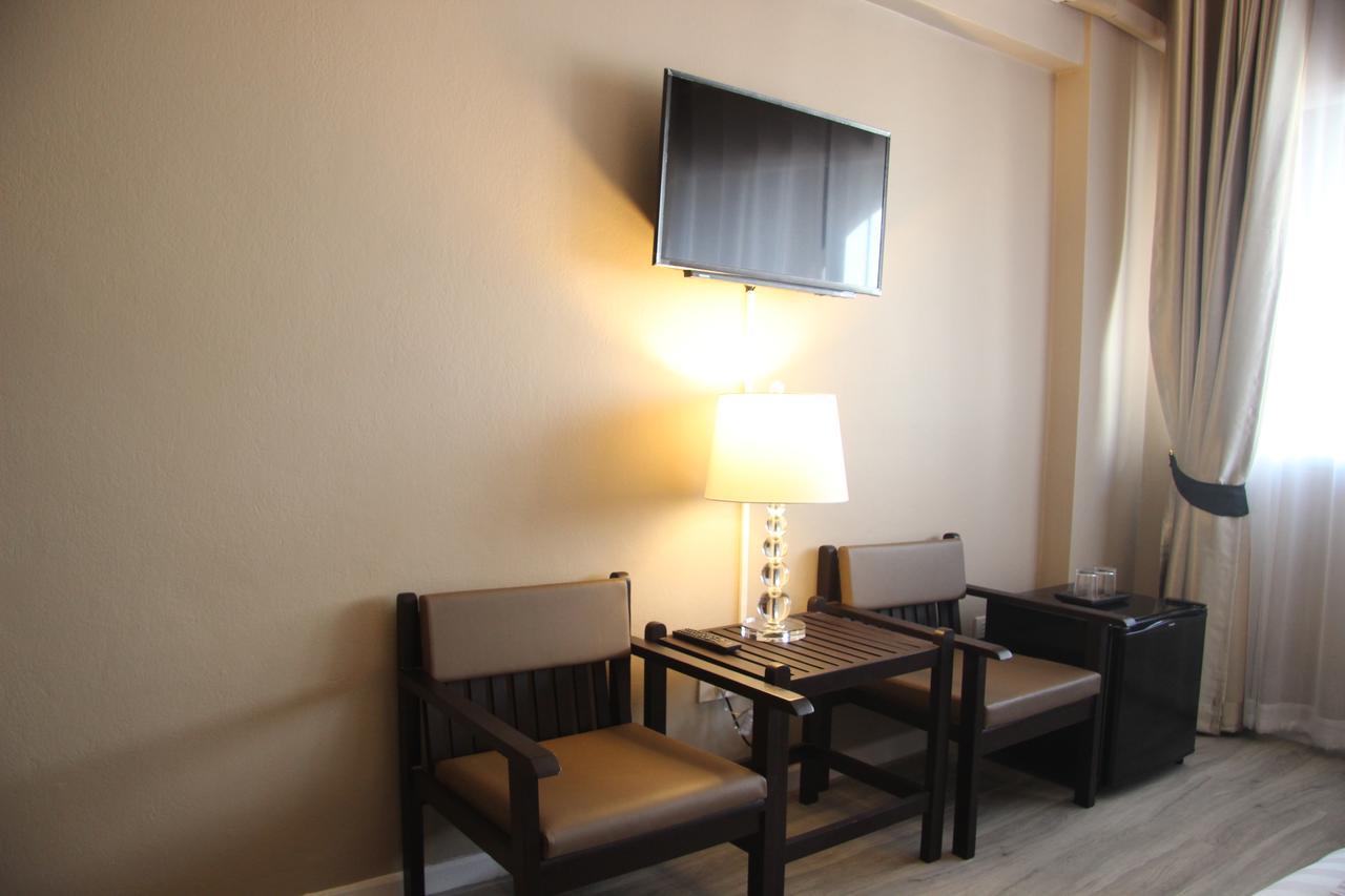 Taris Art Hotel Пхрэ Экстерьер фото