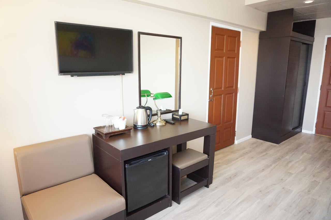 Taris Art Hotel Пхрэ Экстерьер фото
