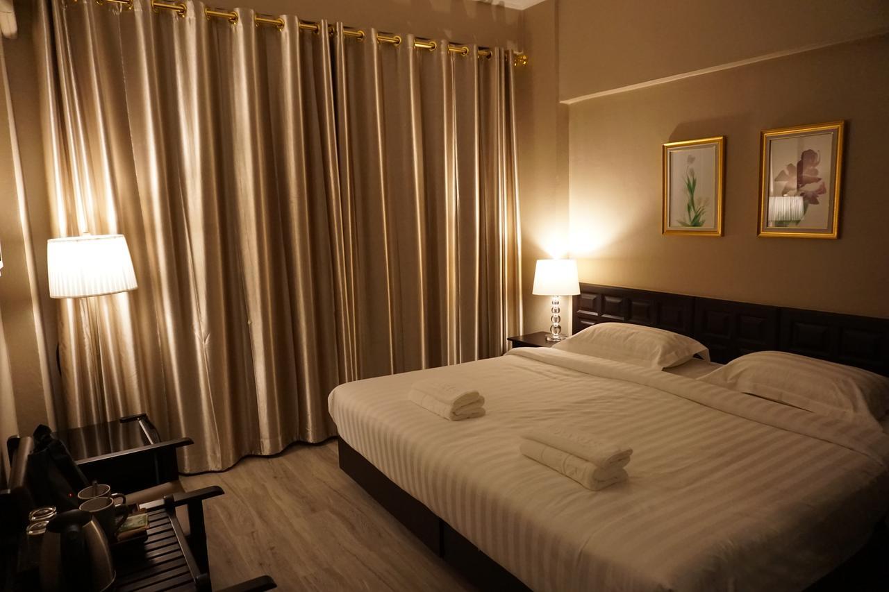 Taris Art Hotel Пхрэ Экстерьер фото