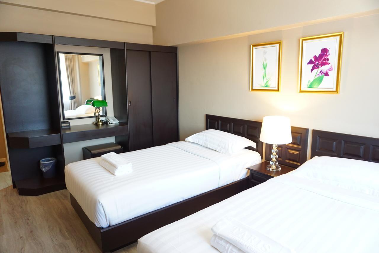 Taris Art Hotel Пхрэ Экстерьер фото