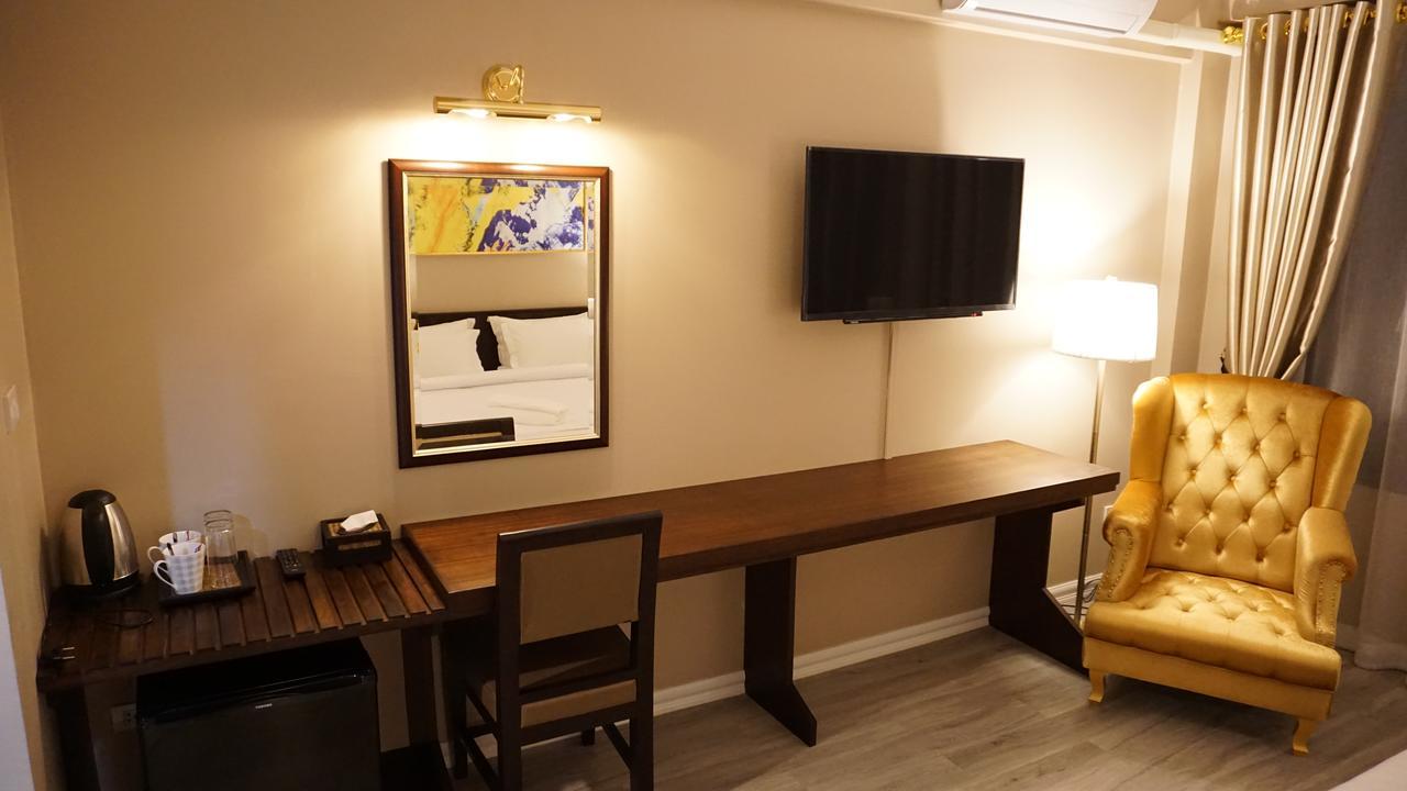 Taris Art Hotel Пхрэ Экстерьер фото